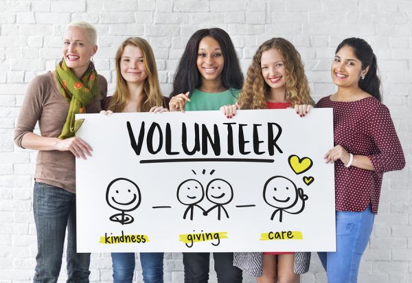 Why is it good to search for volunteers with GLOCOVO?
